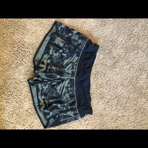 LIKE NEW CAMO LULULEMON SHORTS